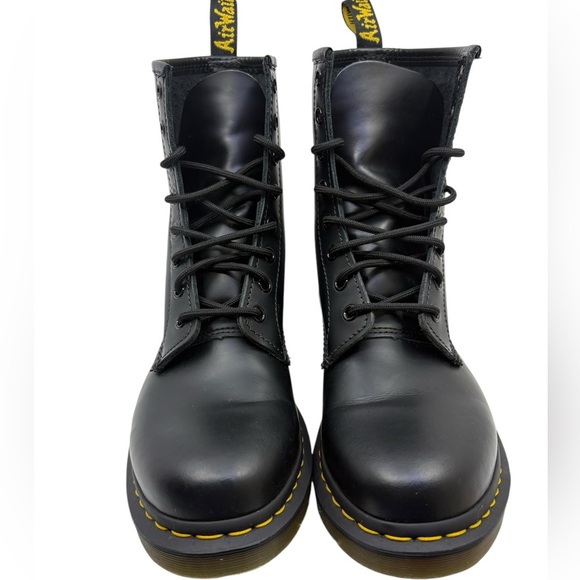 Like new! Dr. Martens 1460 smooth leather combat boots size 11 W/10 m - Picture 6 of 10
